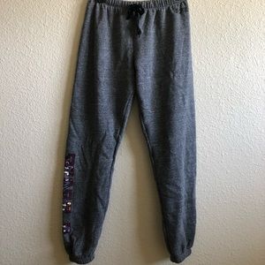 brand new VS Pink sweatpants! 💕